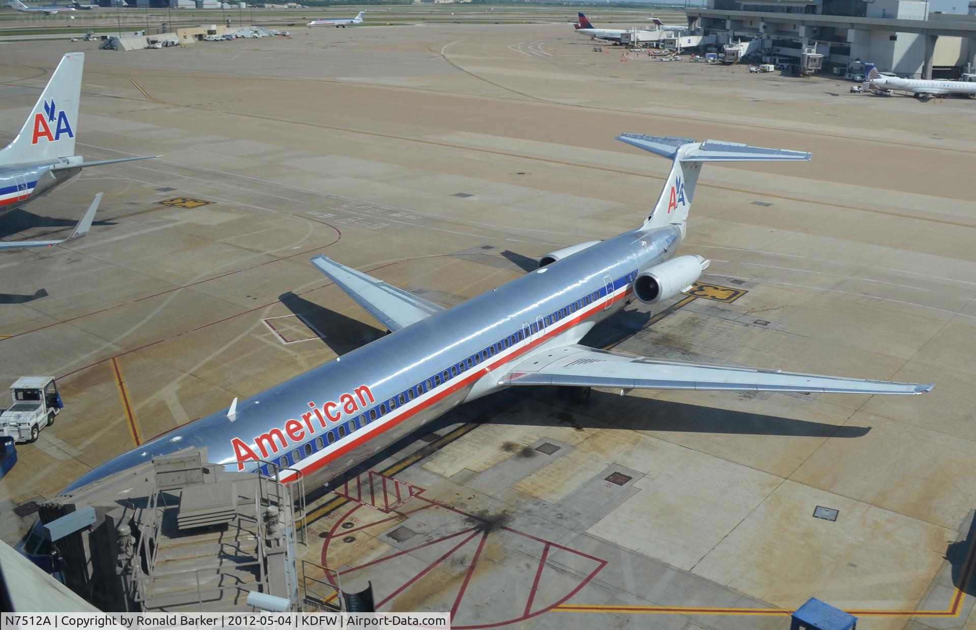 N7512A, 1989 McDonnell Douglas MD-82 (DC-9-82) C/N 49806, Dallas