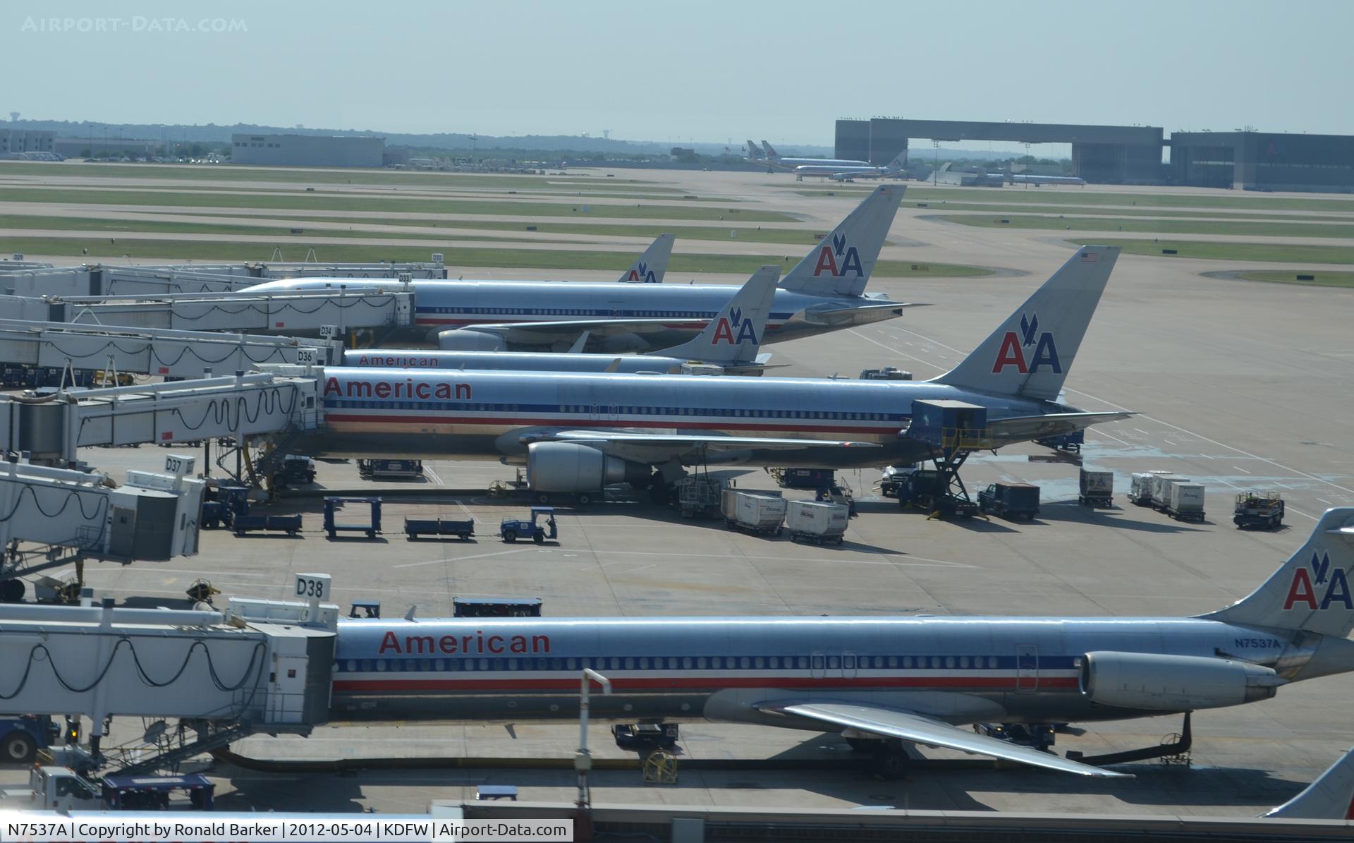 N7537A, 1990 McDonnell Douglas MD-82 (DC-9-82) C/N 49991, Dallas