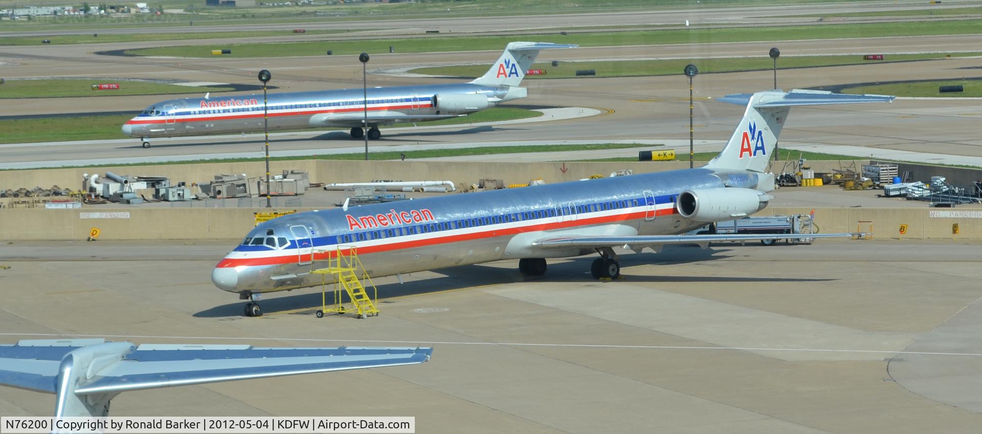 N76200, 1992 McDonnell Douglas MD-83 (DC-9-83) C/N 53290, Dallas