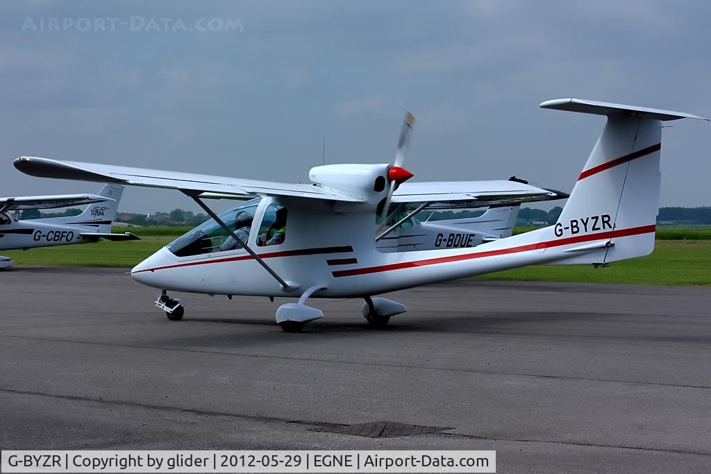 G-BYZR, 1996 Iniziative Industriali Italiane Sky Arrow 650TC C/N C001, Heading off for the hangar
