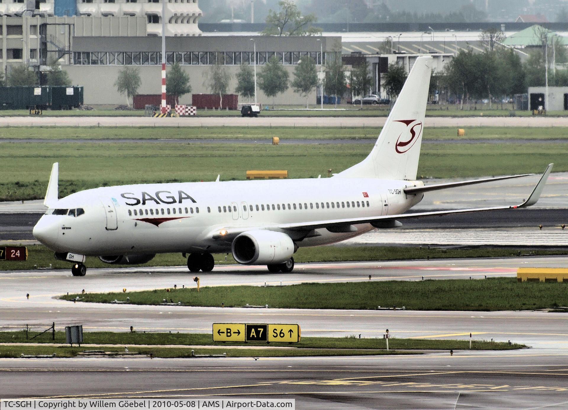 TC-SGH, 1998 Boeing 737-86J C/N 28068, Taxi to runway 24 of Schiphol Airport