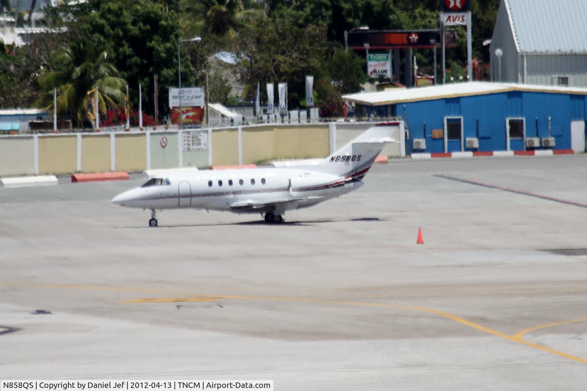 N858QS, 2004 Raytheon Hawker 800XP C/N 258691, N858QS