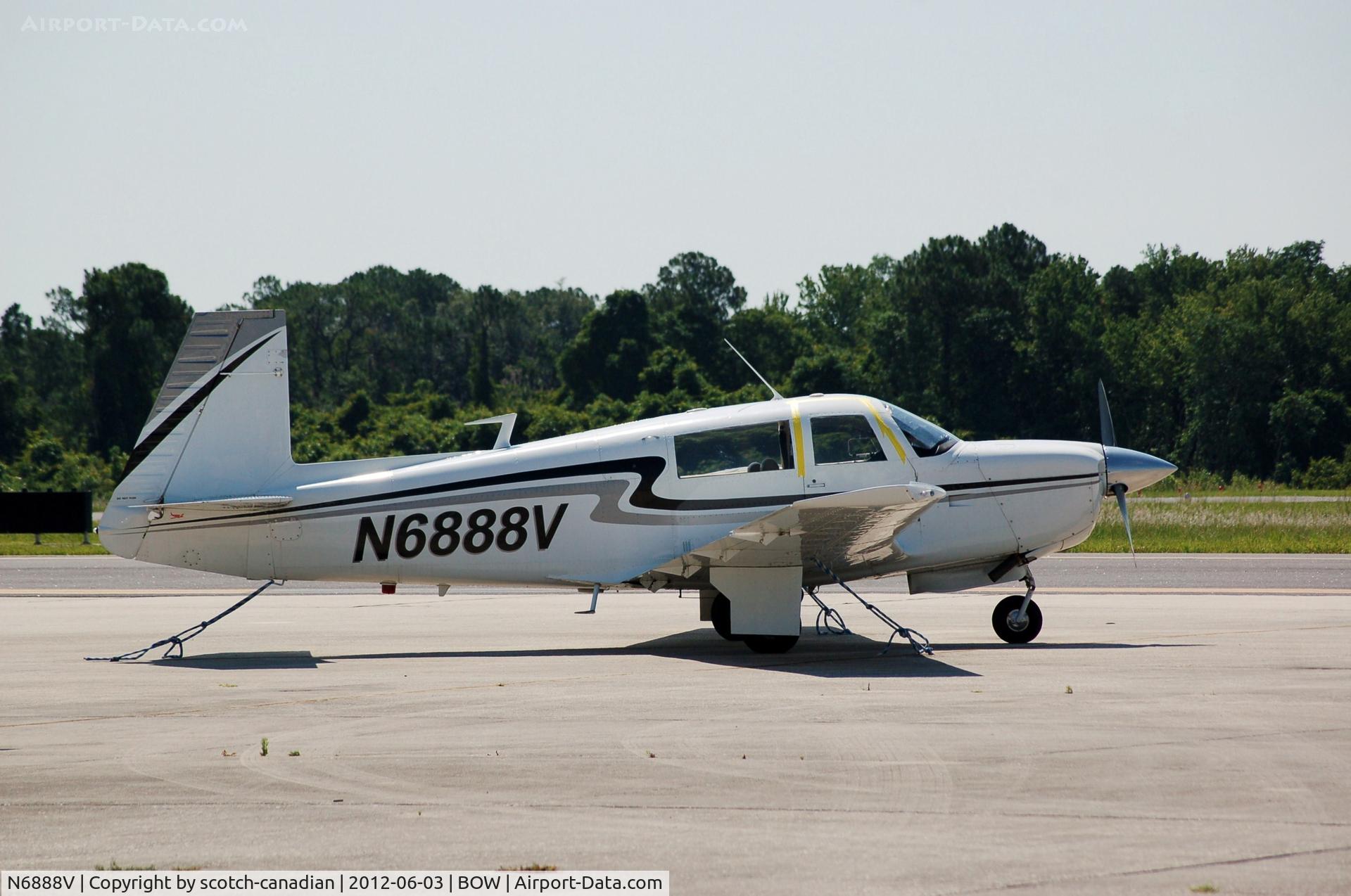 N6888V, 1975 Mooney M20F Executive C/N 22-1275, 1975 Mooney M20F N6888V at Bartow Municipal Airport, Bartow, FL 