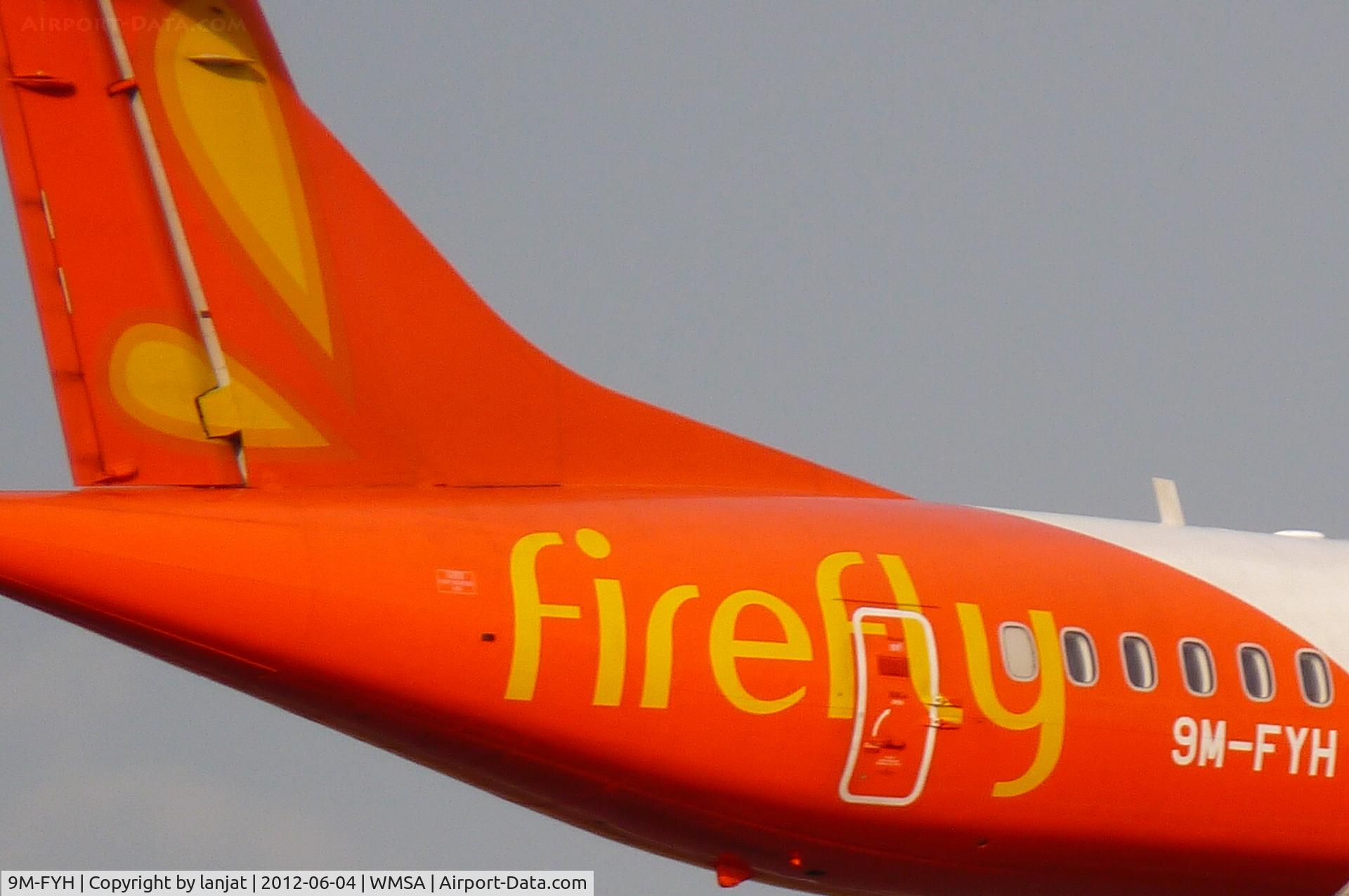 9M-FYH, 2010 ATR 72-212A C/N 934, Close up on the logo