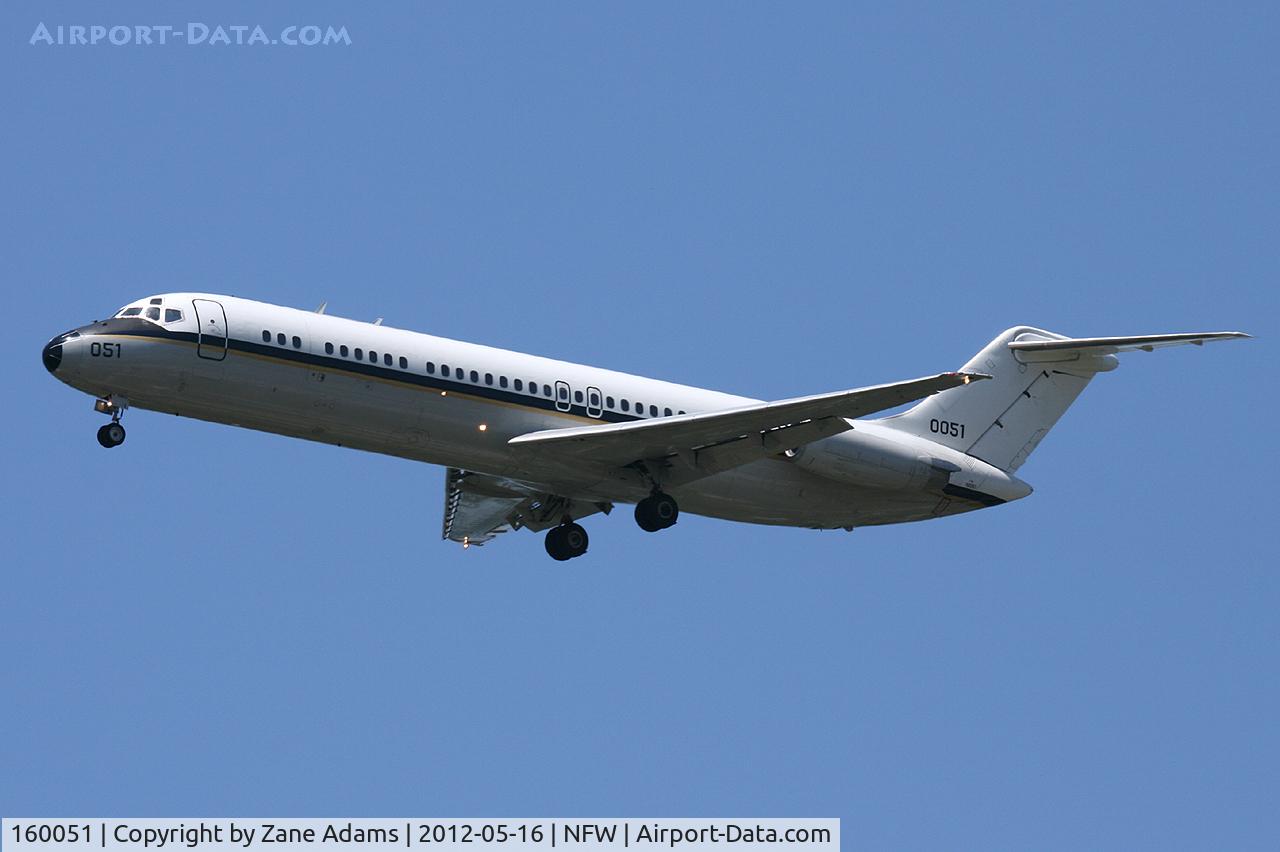 160051, 1976 McDonnell Douglas C-9B Skytrain II C/N 47700, Landing at NASJRB Fort Worth