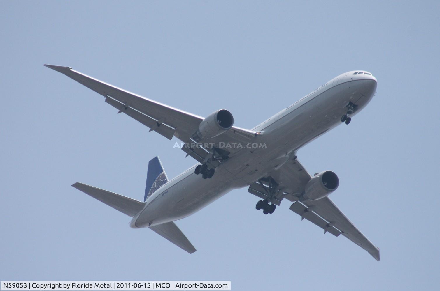 N59053, 2000 Boeing 767-424/ER C/N 29448, United 767-400