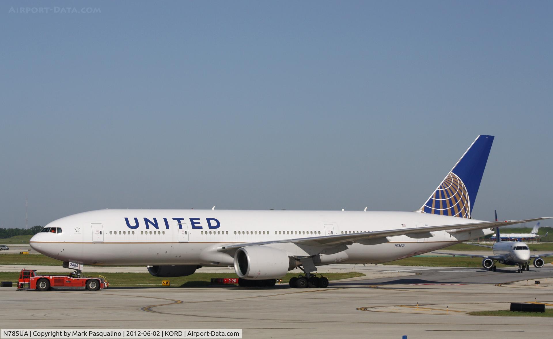 N785UA, 1997 Boeing 777-222 C/N 26954, Boeing 777-200