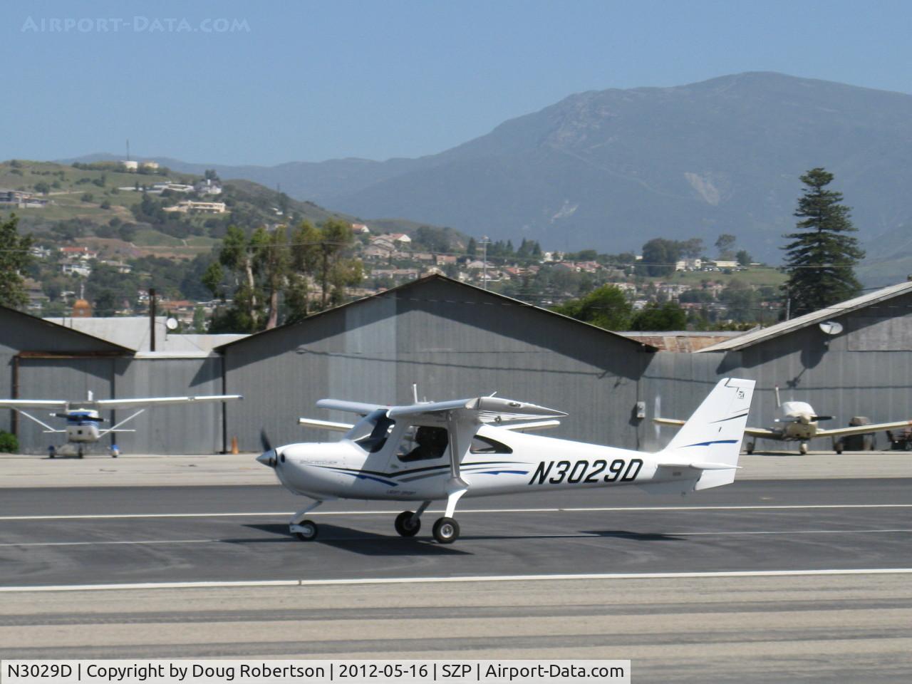 N3029D, 2011 Cessna 162 Skycatcher C/N 16200097, 2011 Cessna 162 SKYCATCHER of CP Aviation, Continental O-200-D lightweight engine, LSA class, takeoff roll Rwy 22