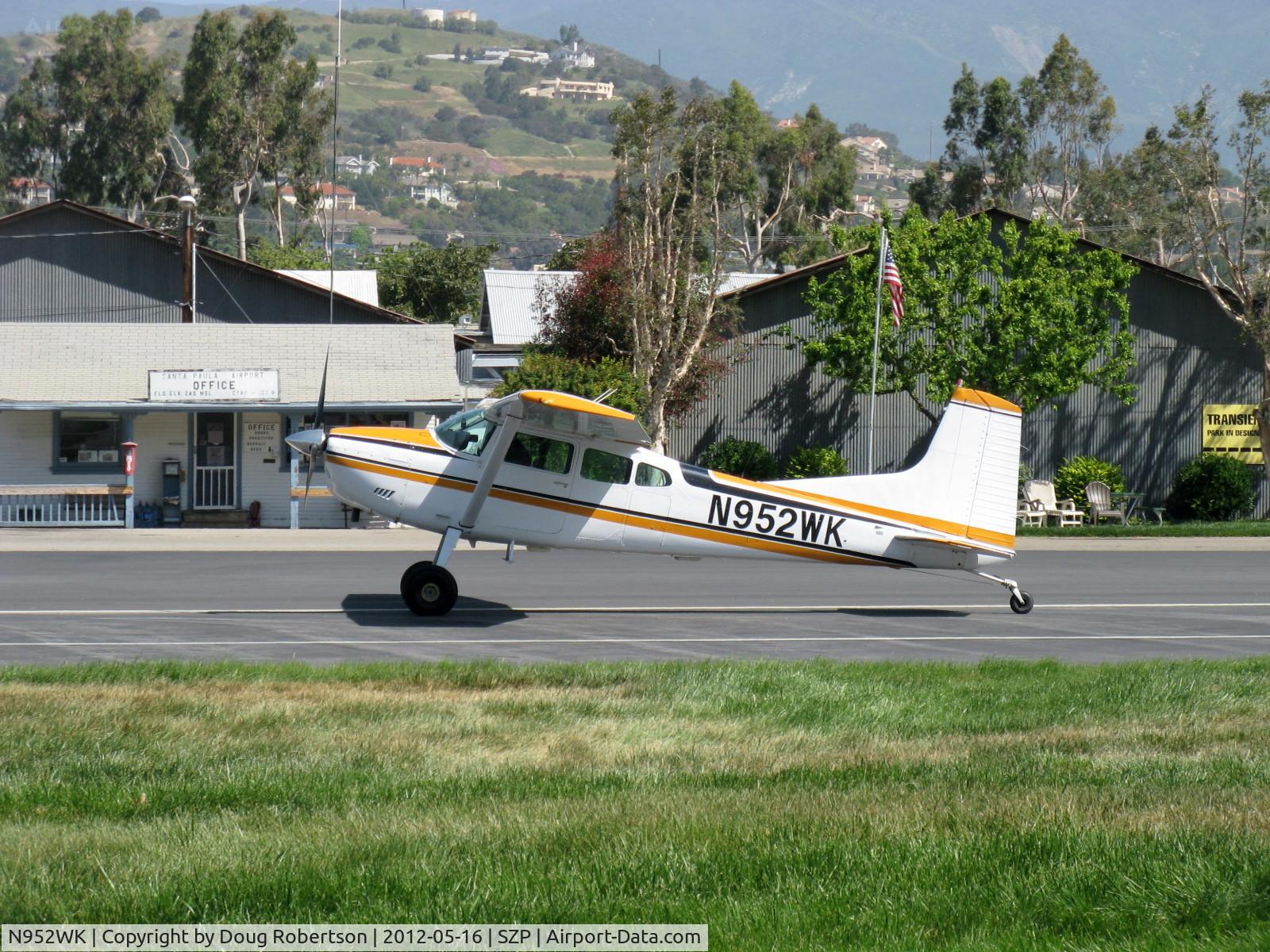 N952WK, 1980 Cessna A185F Skywagon 185 C/N 18504102, 1980 Cessna A185F SKYWAGON II, Continental IO-550-D 300 Hp, landing roll Rwy 22