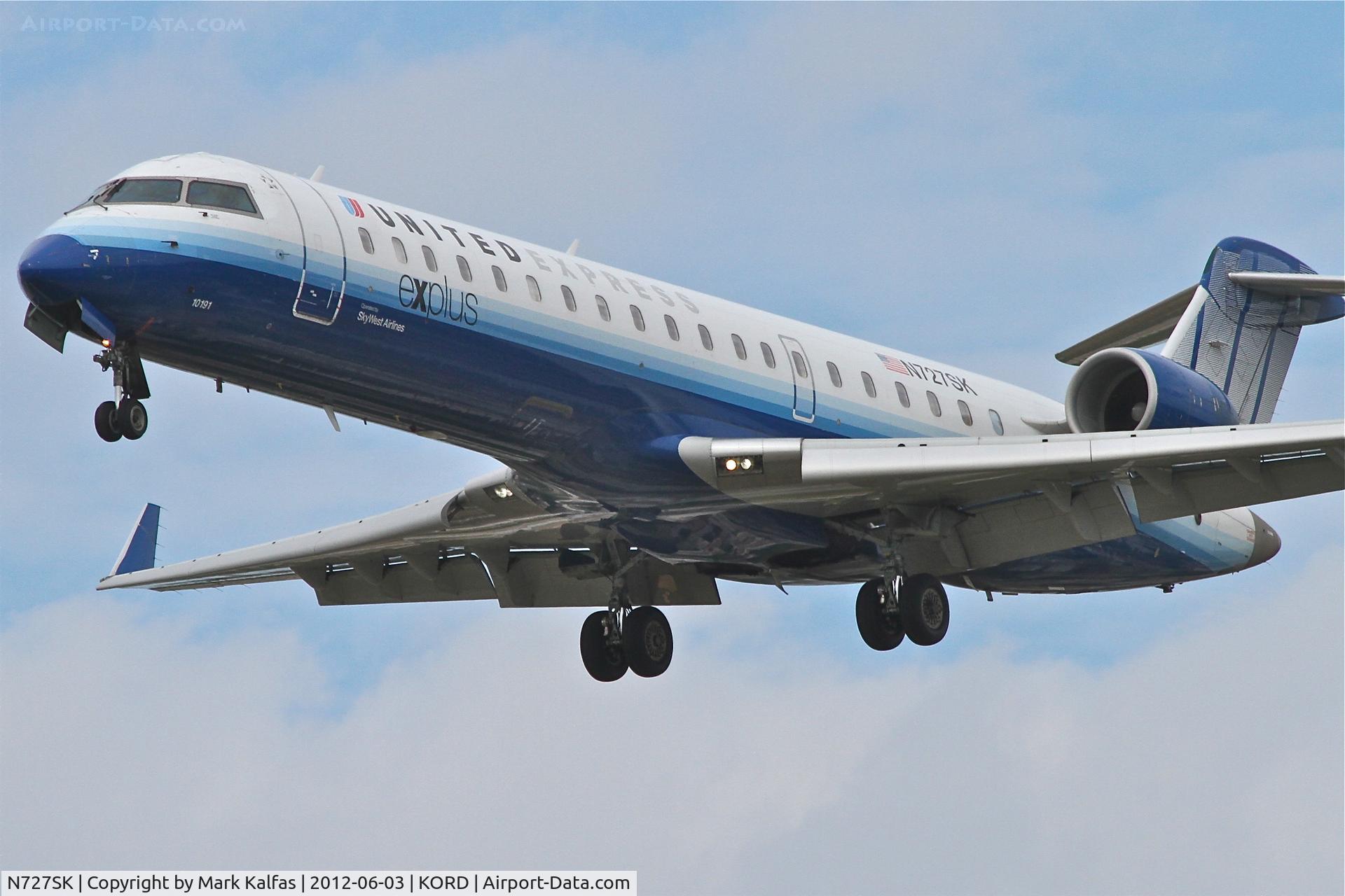 N727SK, 2005 Bombardier CRJ-701ER (CL-600-2C10) Regional Jet C/N 10191, SkyWest/United Express Bombardier CL-600-2C10, SKW5618 arriving from Austin-Bergstrom Int'l /KAUS, RWY 28 approach KORD.