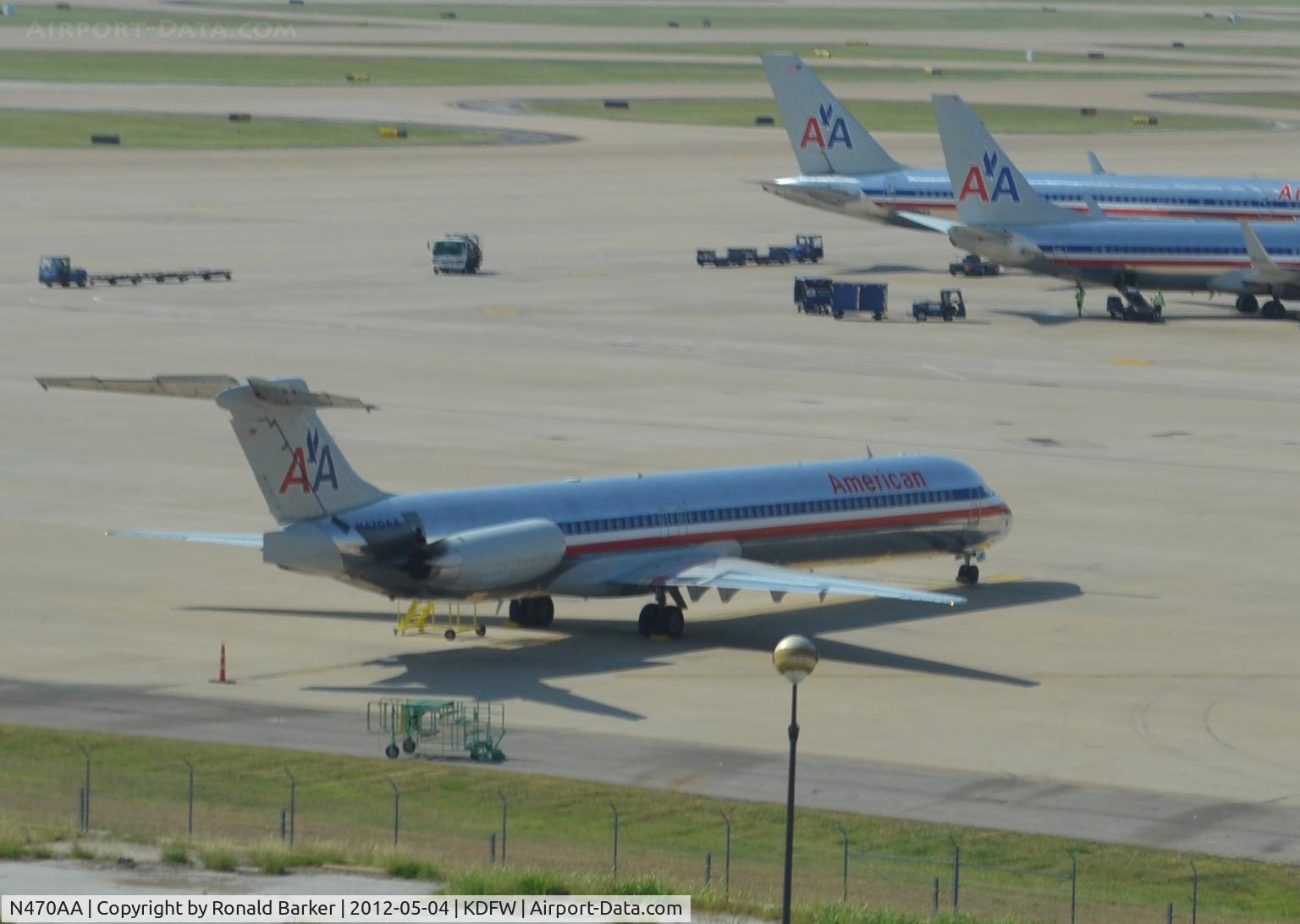 N470AA, 1988 McDonnell Douglas MD-82 (DC-9-82) C/N 49600, Dallas