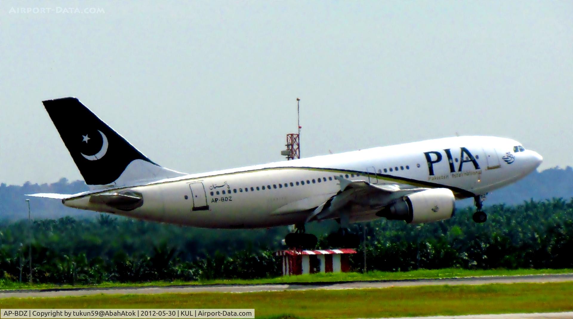 AP-BDZ, 1991 Airbus A310-308 C/N 585, Pakistan International Airlines - PIA