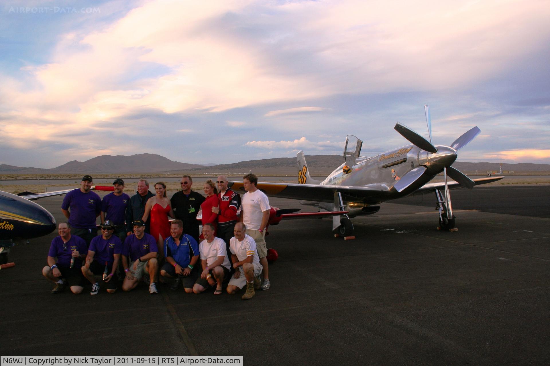 N6WJ, North American P-51 XR C/N 44-88, The Crew