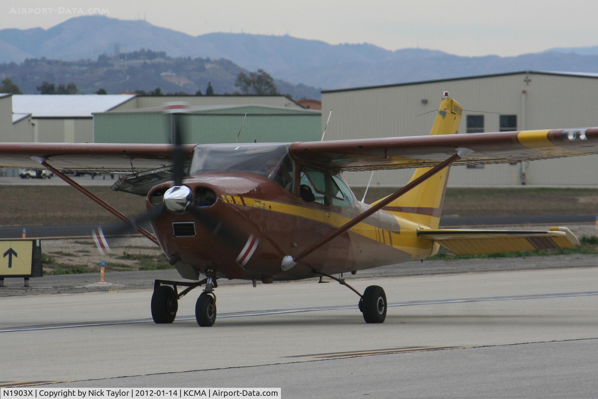 N1903X, 1965 Cessna 182H Skylane C/N 18256003, Taxiing to 26