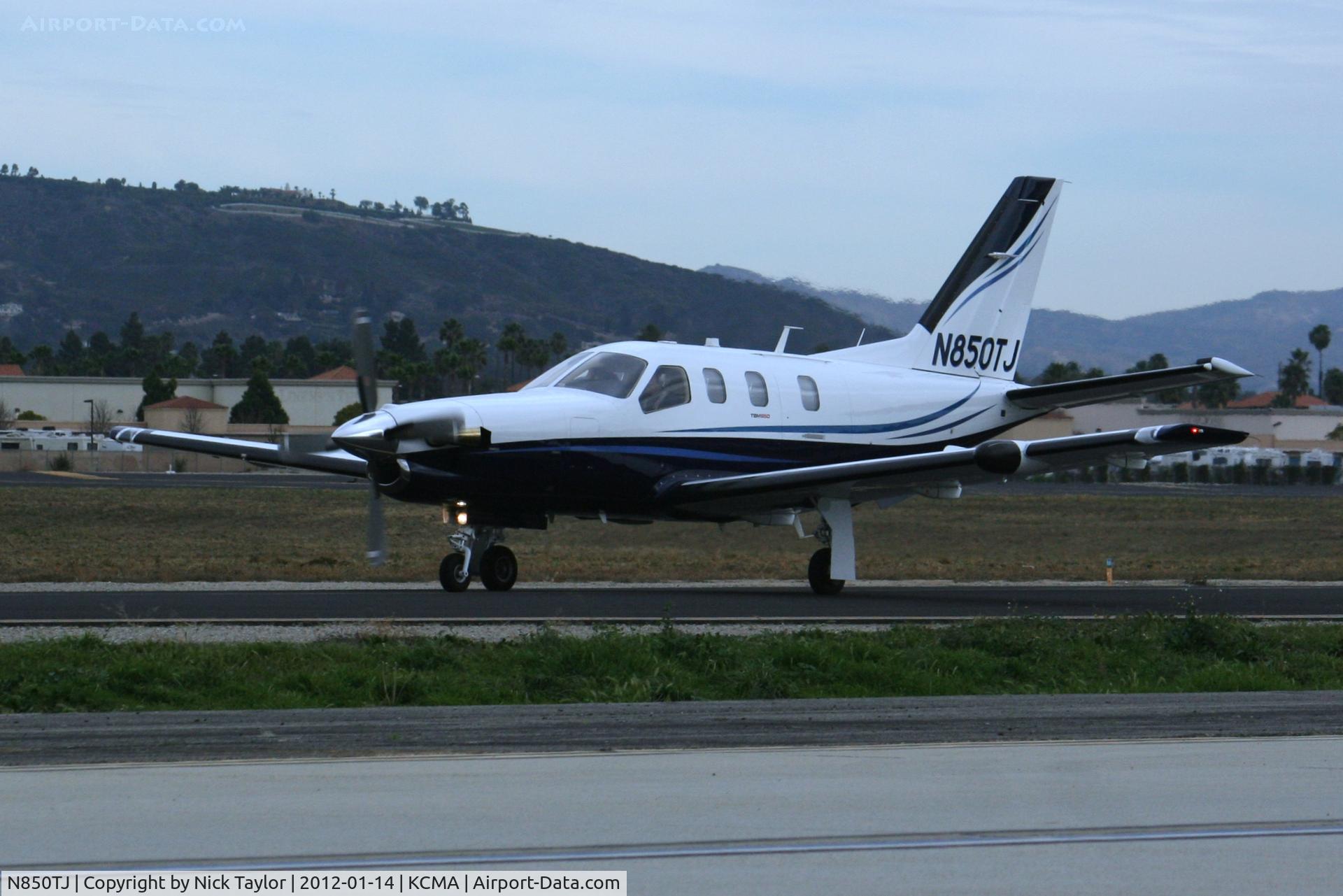 N850TJ, 2010 Socata TBM-700 C/N 568, Taxiing for departure