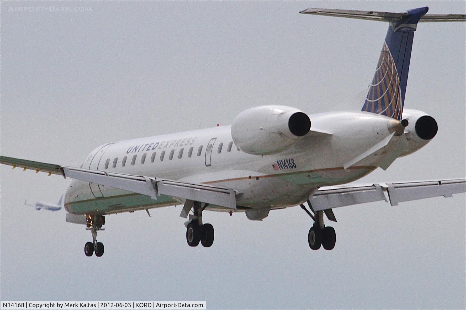 N14168, 2004 Embraer ERJ-145XR (EMB-145XR) C/N 14500840, ExpressJet/United Express Embraer EMB-145XR, ASQ5938 arriving from Charleston, WV-Yeager/KCRW, RWY 28 approach KORD.