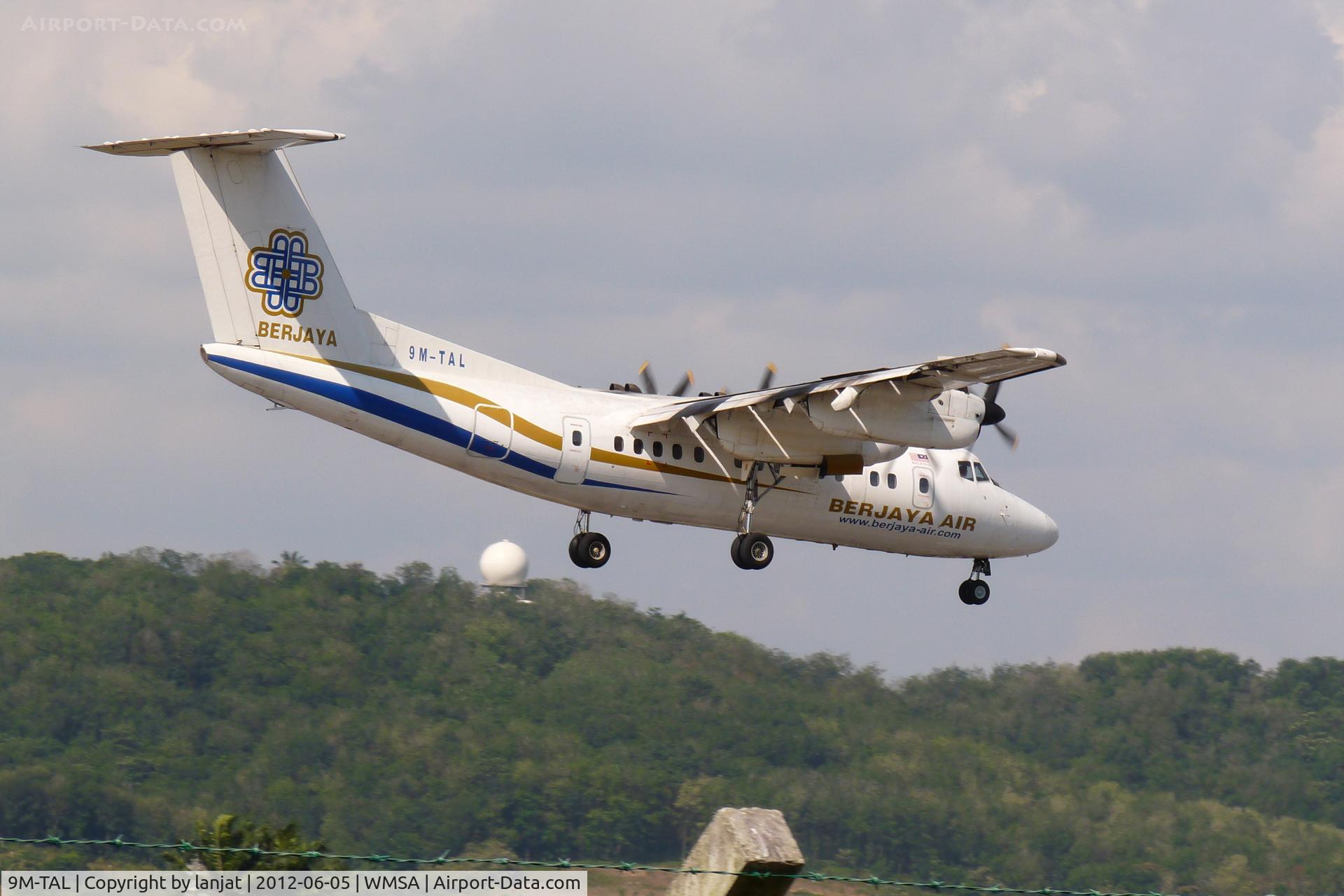 9M-TAL, 1988 De Havilland Canada DHC-7-110 Dash 7 C/N 112, Approach