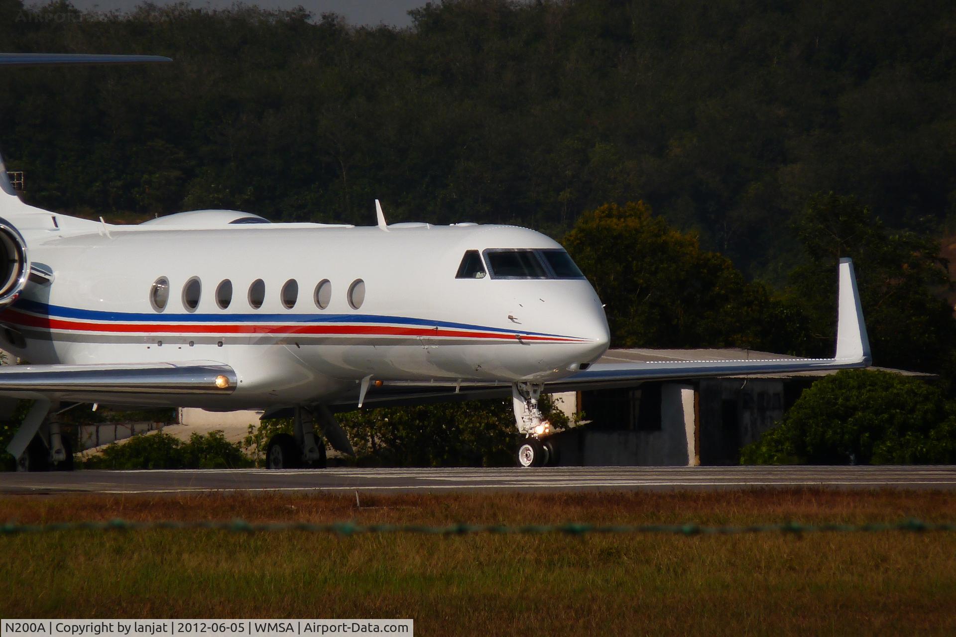 N200A, 2011 Gulfstream Aerospace GV-SP (G550) C/N 5341, Ready to depart