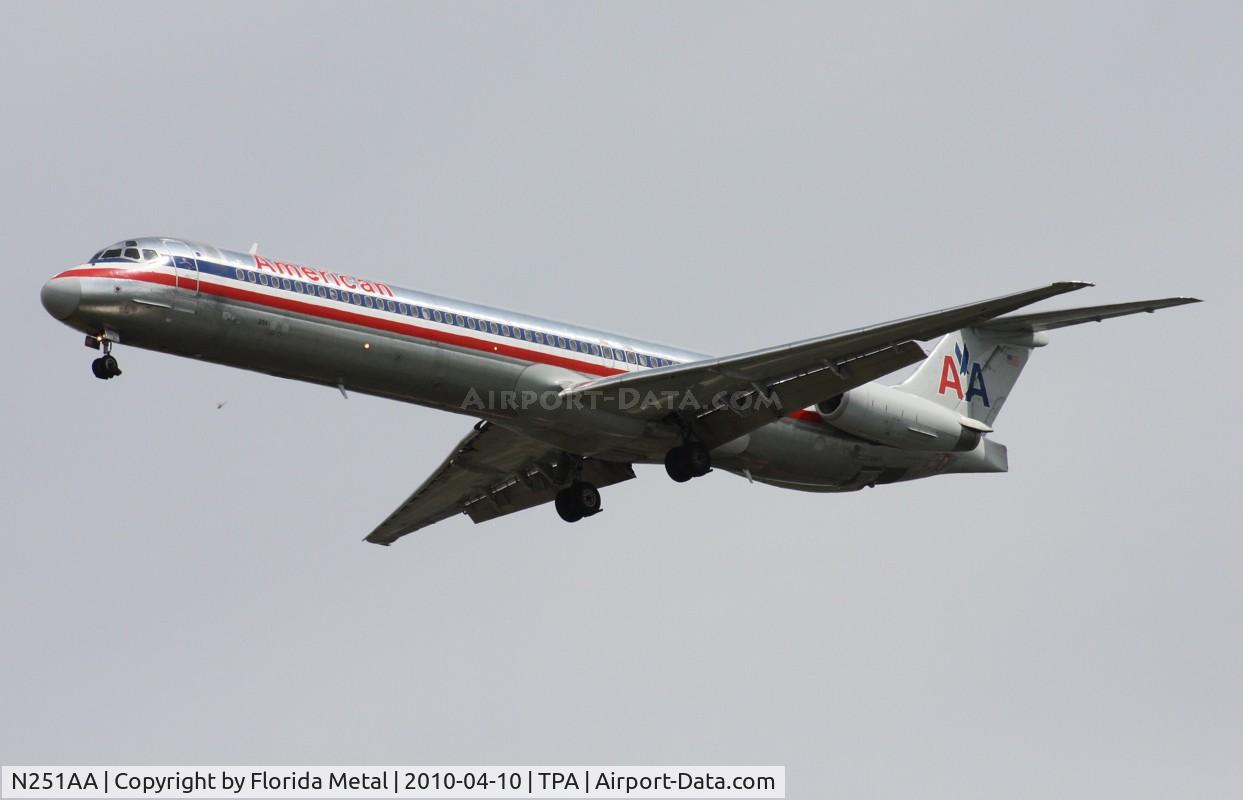 N251AA, 1984 McDonnell Douglas MD-82 (DC-9-82) C/N 49270, American MD-82