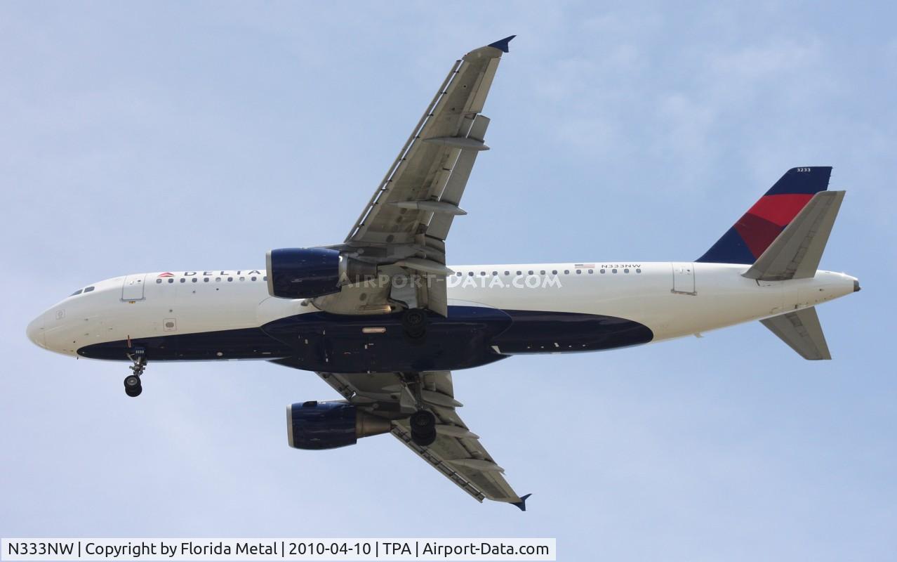 N333NW, 1992 Airbus A320-211 C/N 329, Delta A320
