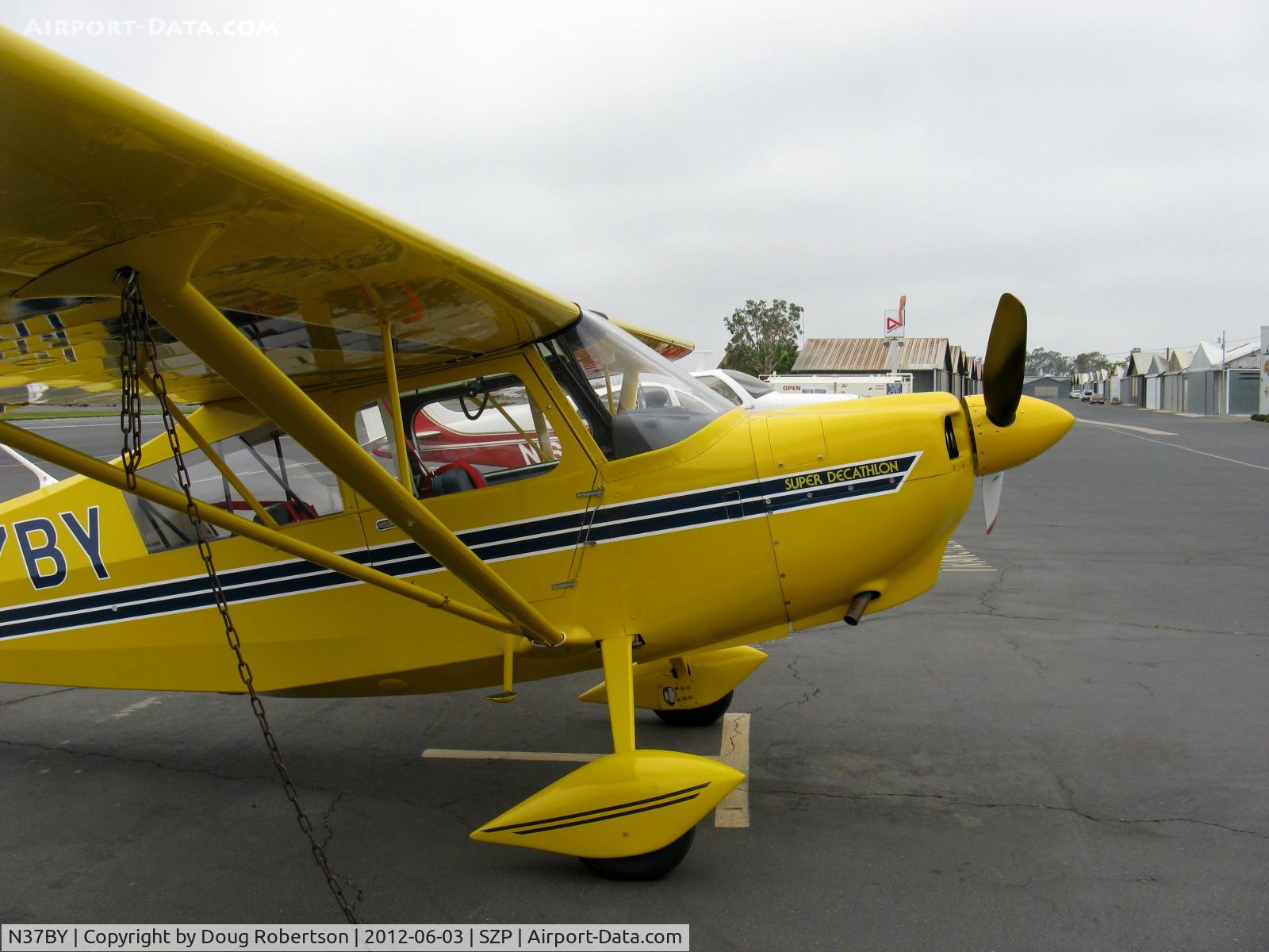 N37BY, 2004 American Champion 8KCAB Super Decathlon C/N 951-2004, 2004 American Champion 8KCAB SUPER DECATHLON, Lycoming AEIO-360 180 Hp, Quick-release door