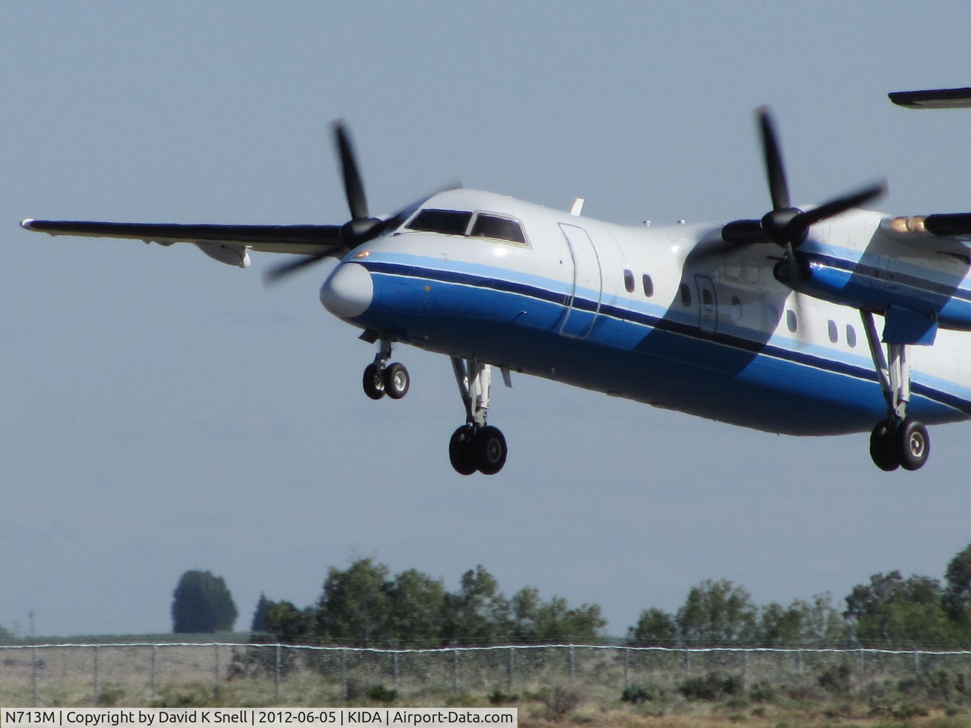 N713M, 1986 De Havilland Canada DHC-8-102 Dash 8 C/N 030, Take Off from Idaho Falls Regional Airport