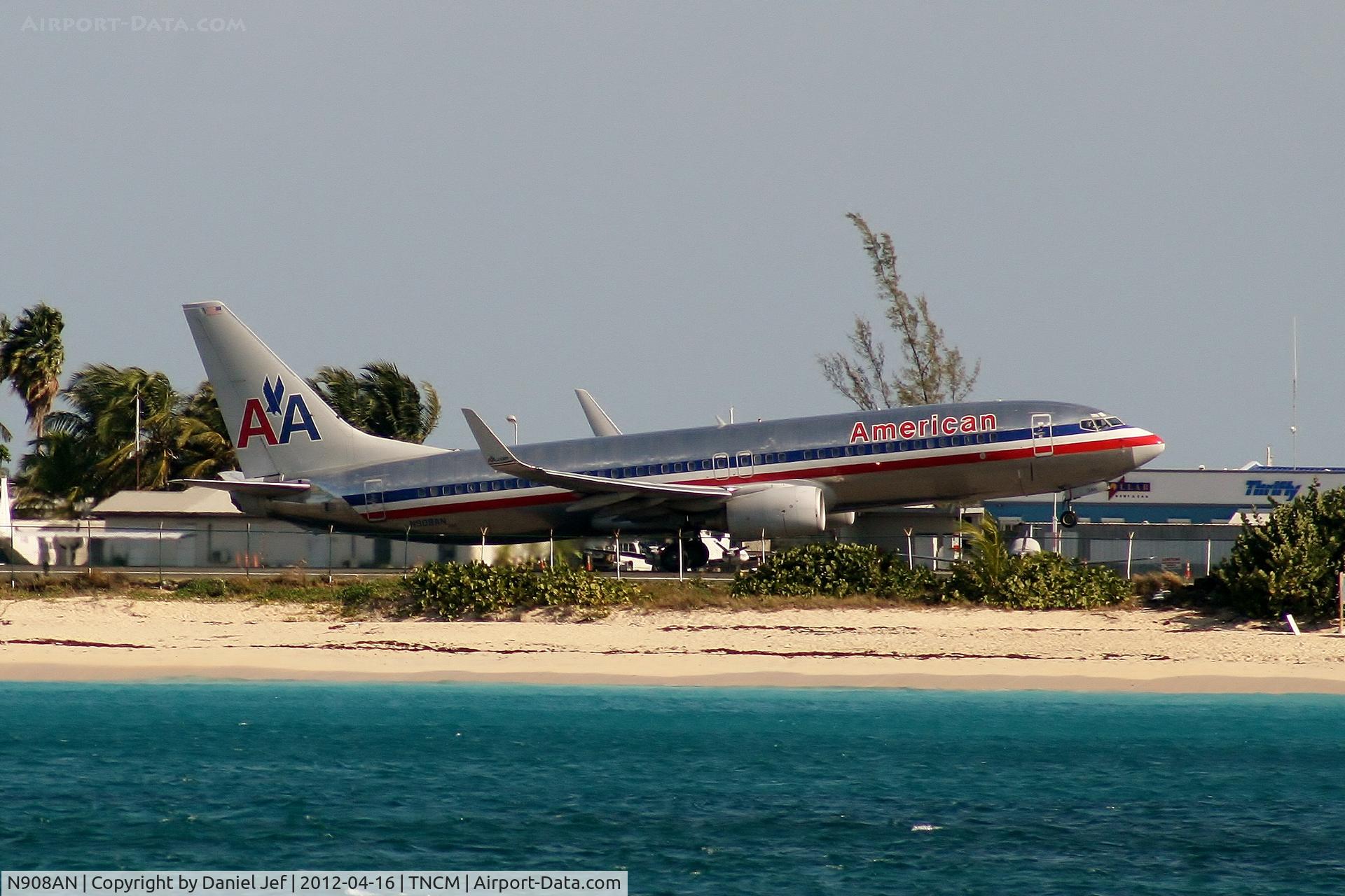 N908AN, 1999 Boeing 737-823 C/N 29510, N908AN