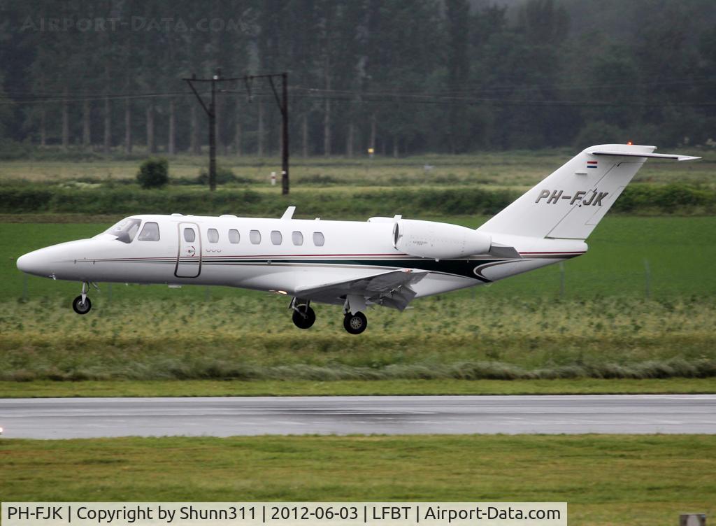 PH-FJK, 2008 Cessna 525B CitationJet CJ3 C/N 525B-0291, Landing rwy 02