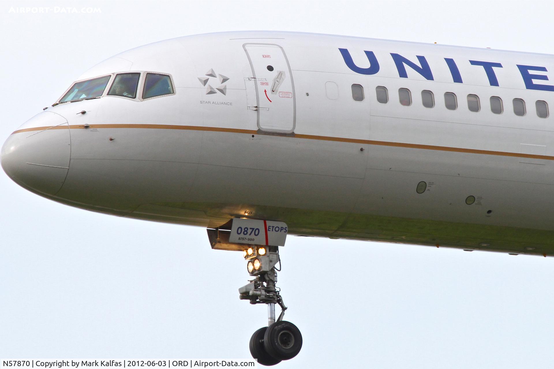 N57870, 2003 Boeing 757-33N C/N 33525, United Airlines Boeing 757-33N, UAL1641 arriving from Los Angeles International/KLAX, RWY 28 approach KORD.