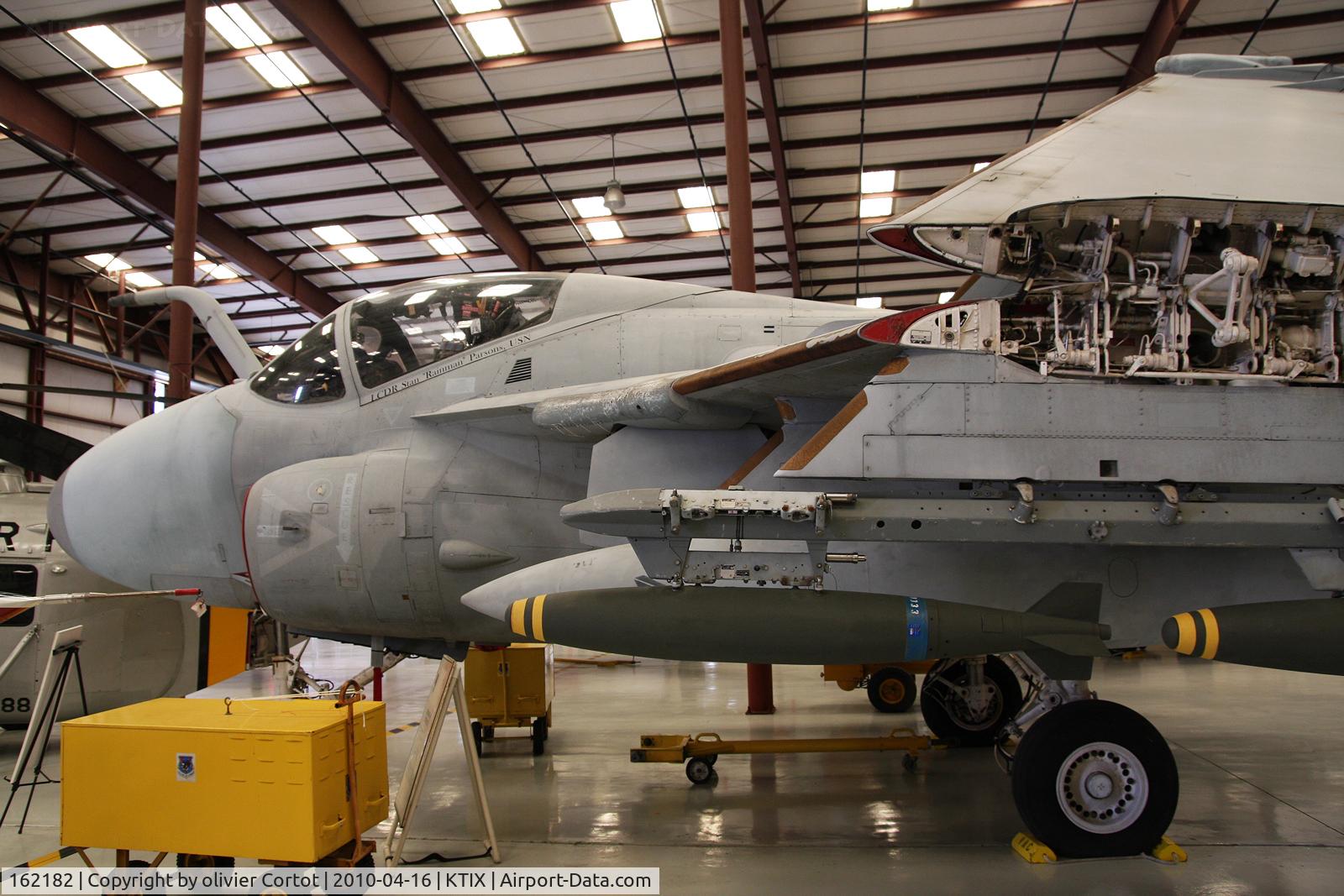 162182, Grumman A-6E Intruder C/N I-675, note the view on the folding wing system