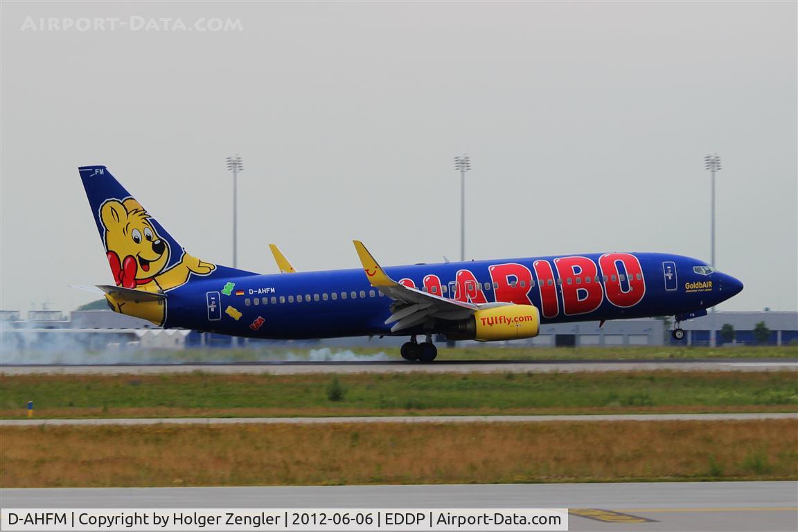 D-AHFM, 2000 Boeing 737-8K5 C/N 27986, TUIflight´s GoldbAIR has touched down again on LEJ.....