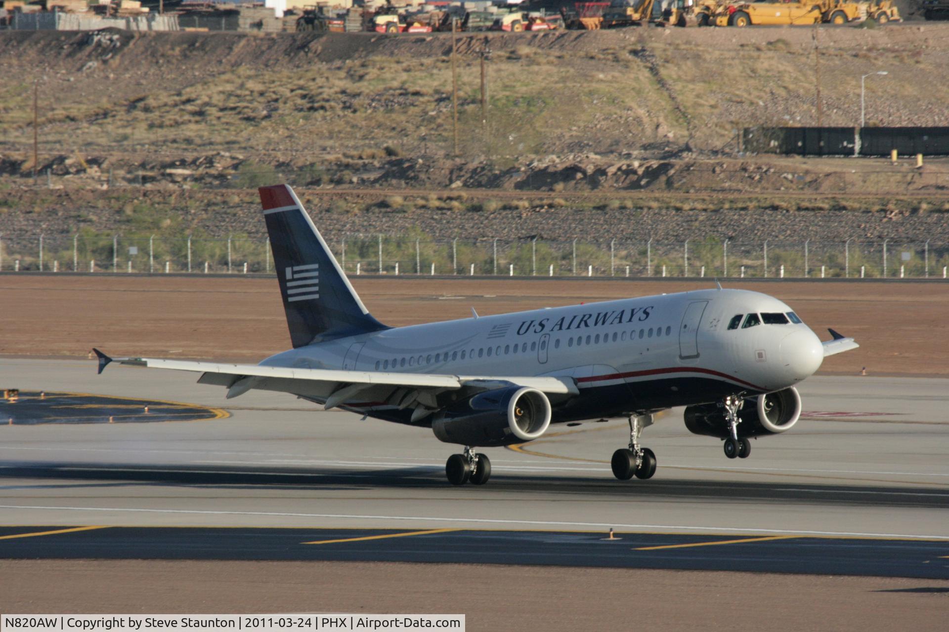 N820AW, 2000 Airbus A319-132 C/N 1397, Taken at Phoenix Sky Harbor Airport, in March 2011 whilst on an Aeroprint Aviation tour
