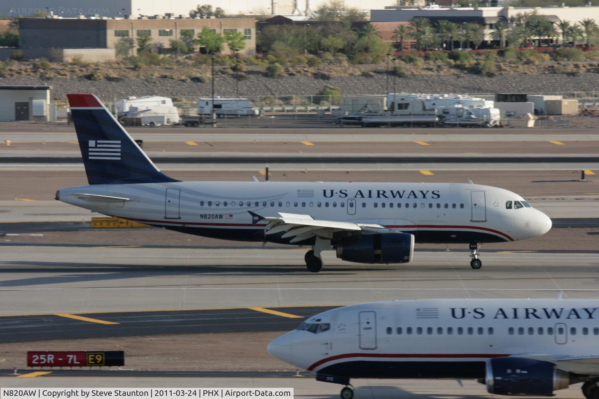 N820AW, 2000 Airbus A319-132 C/N 1397, Taken at Phoenix Sky Harbor Airport, in March 2011 whilst on an Aeroprint Aviation tour