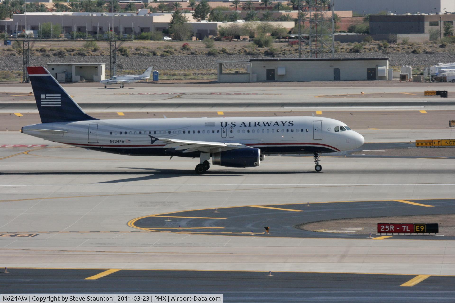 N624AW, 1989 Airbus A320-231 C/N 55, Taken at Phoenix Sky Harbor Airport, in March 2011 whilst on an Aeroprint Aviation tour