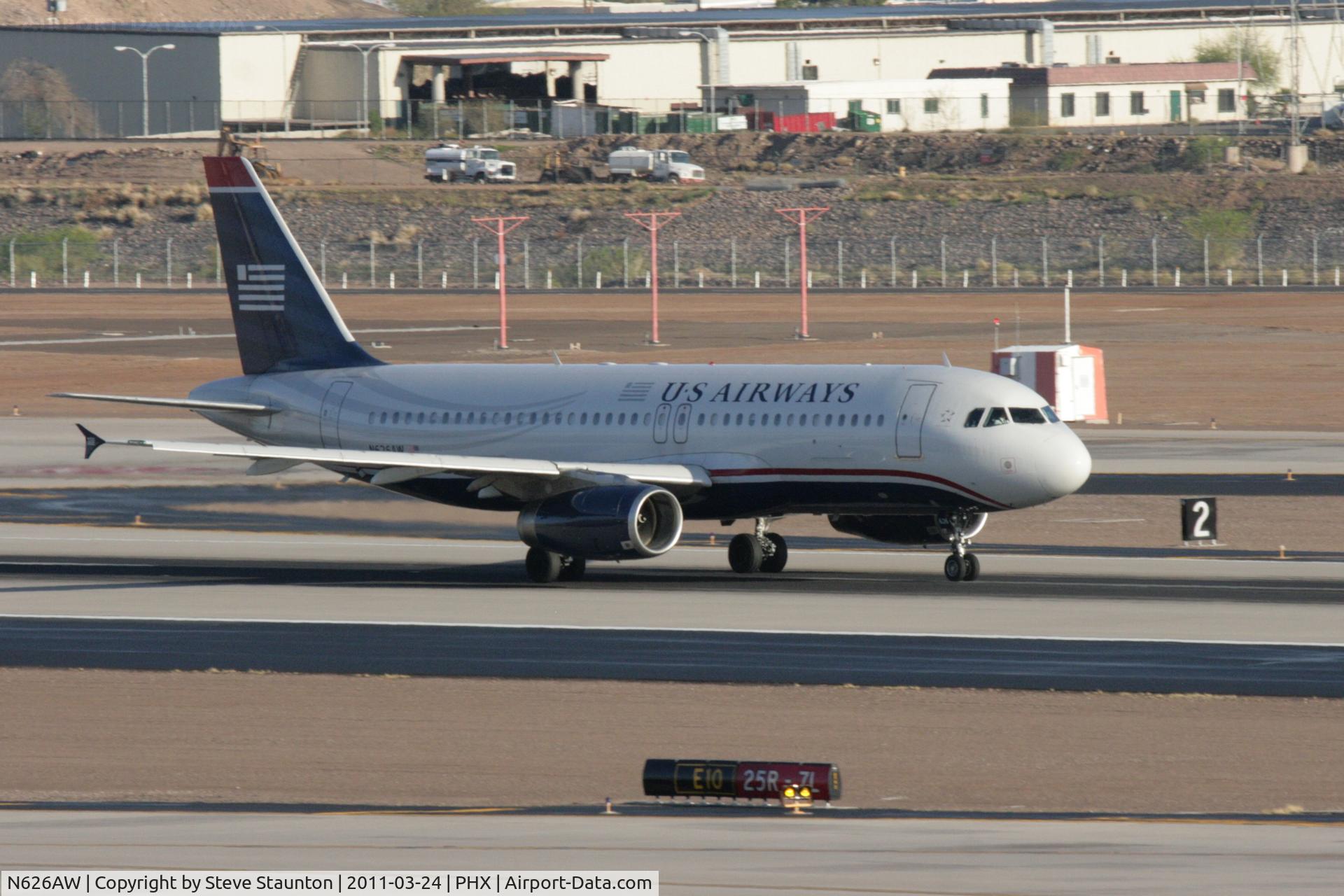 N626AW, 1989 Airbus A320-231 C/N 65, Taken at Phoenix Sky Harbor Airport, in March 2011 whilst on an Aeroprint Aviation tour