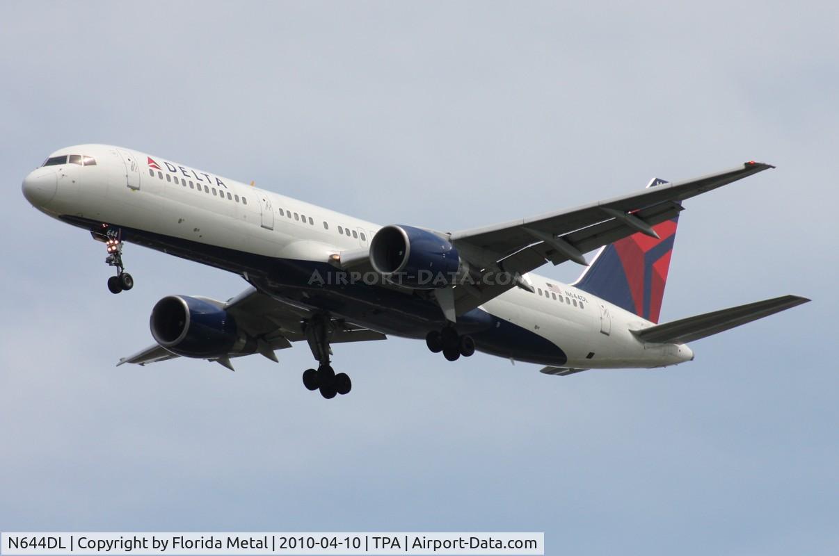 N644DL, 1989 Boeing 757-232 C/N 23998, Delta 757