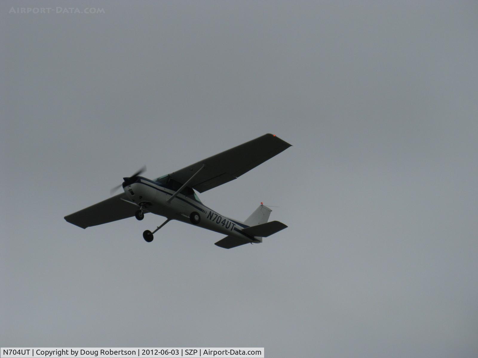 N704UT, 1976 Cessna 150M C/N 15078891, 1976 Cessna 150M, Continental O-200 100 Hp, another takeoff climb Rwy 22