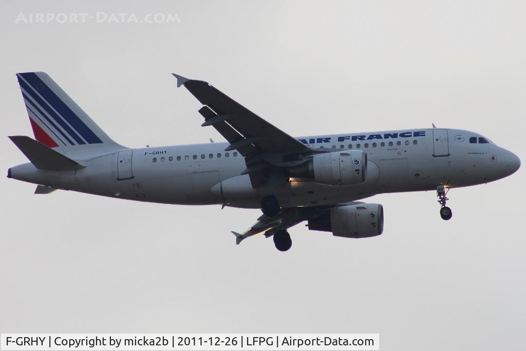 F-GRHY, 2001 Airbus A319-111 C/N 1616, Landing