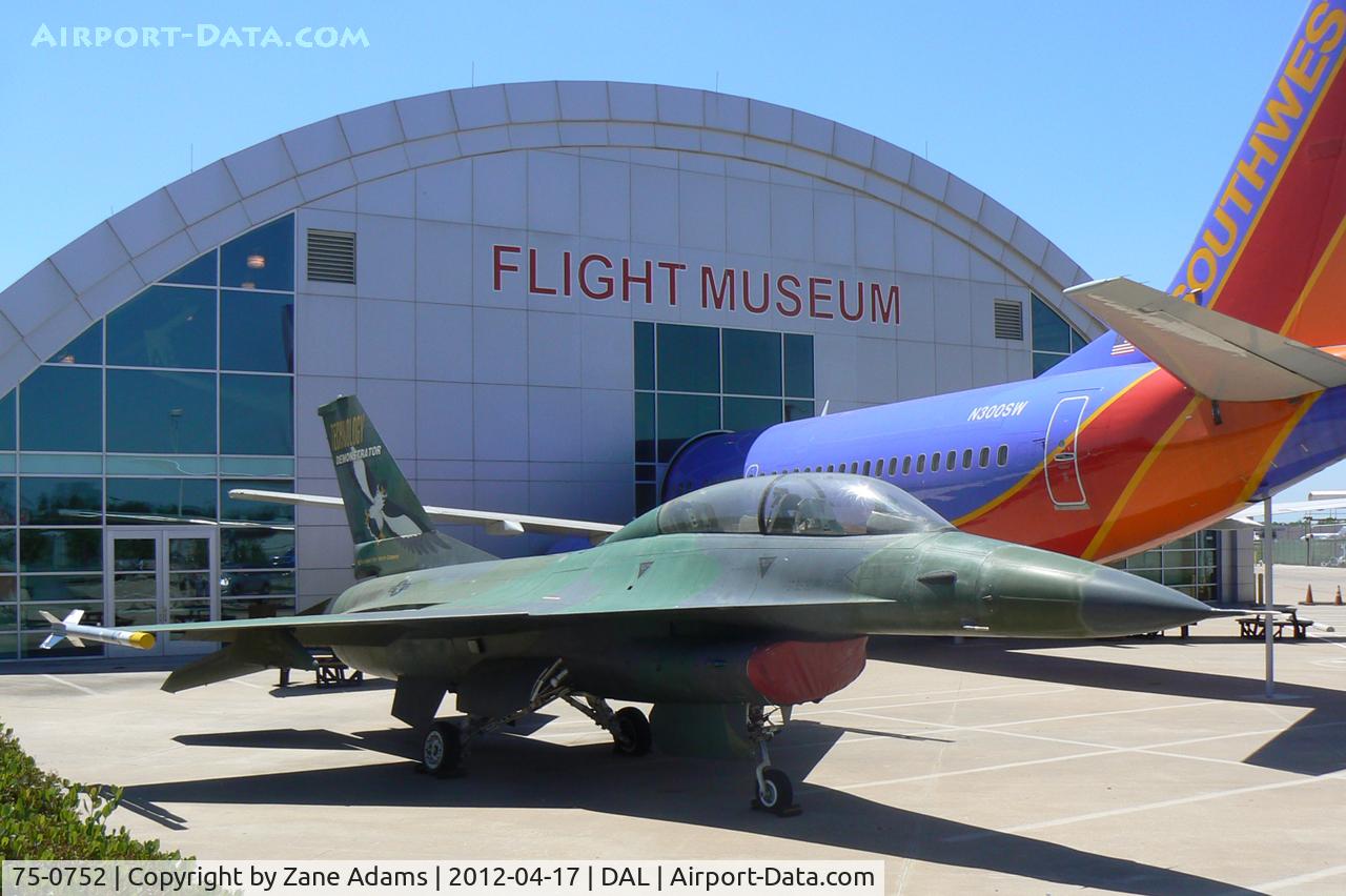 75-0752, 1975 General Dynamics YF-16B Fighting Falcon C/N 62-2, At the Frontiers of Flight Museum - Dallas, Texas