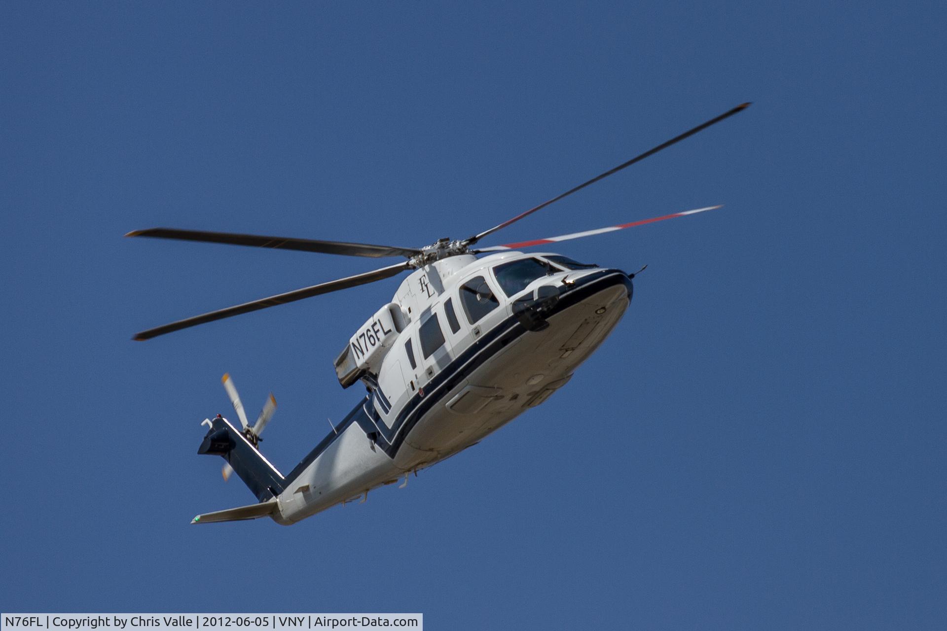 N76FL, 1988 Sikorsky S-76B C/N 760347, Departing VNY