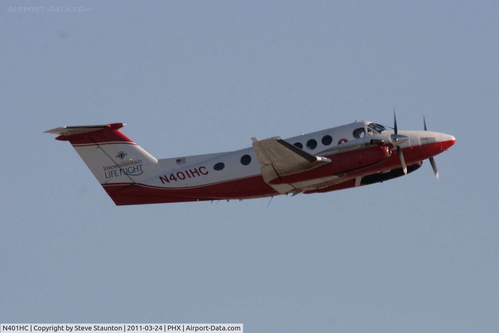 N401HC, 1988 Beech B200 King Air C/N BB-1294, Taken at Phoenix Sky Harbor Airport, in March 2011 whilst on an Aeroprint Aviation tour