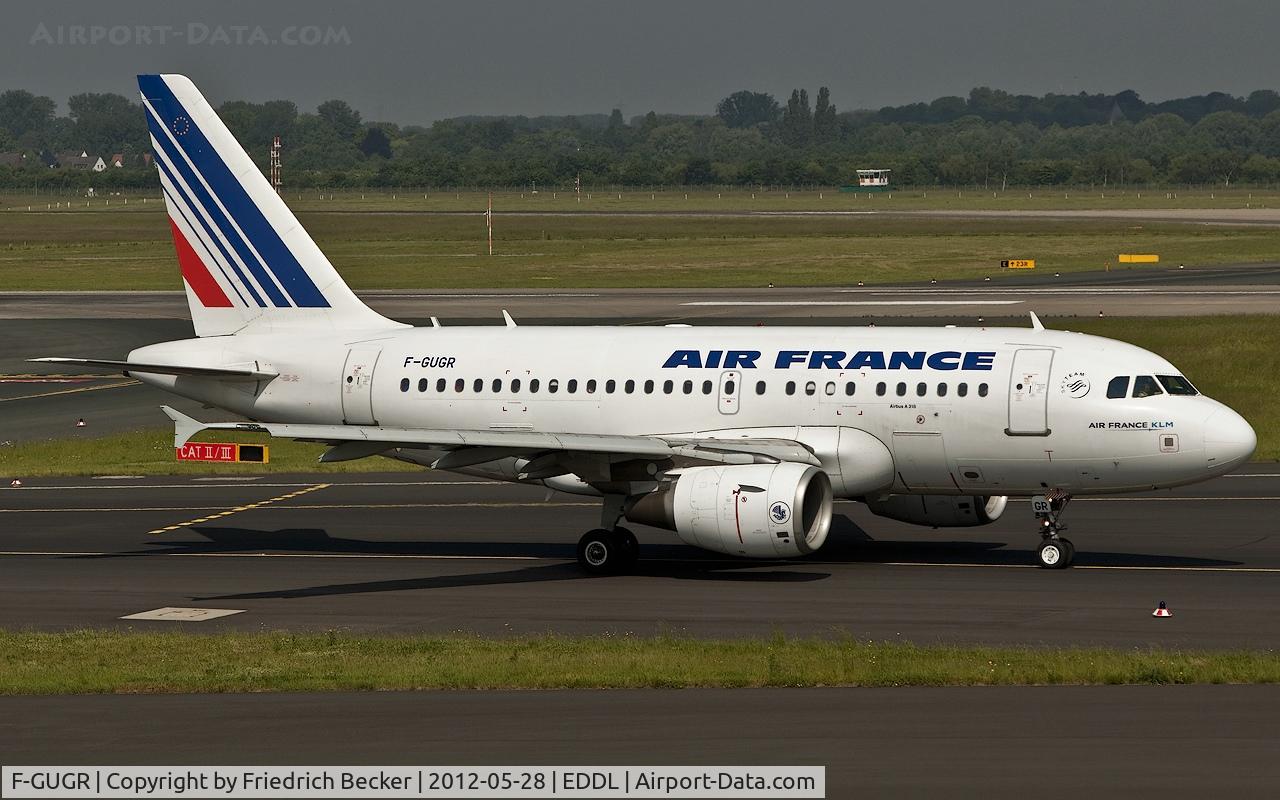 F-GUGR, 2007 Airbus A318-111 C/N 3009, taxying to the active
