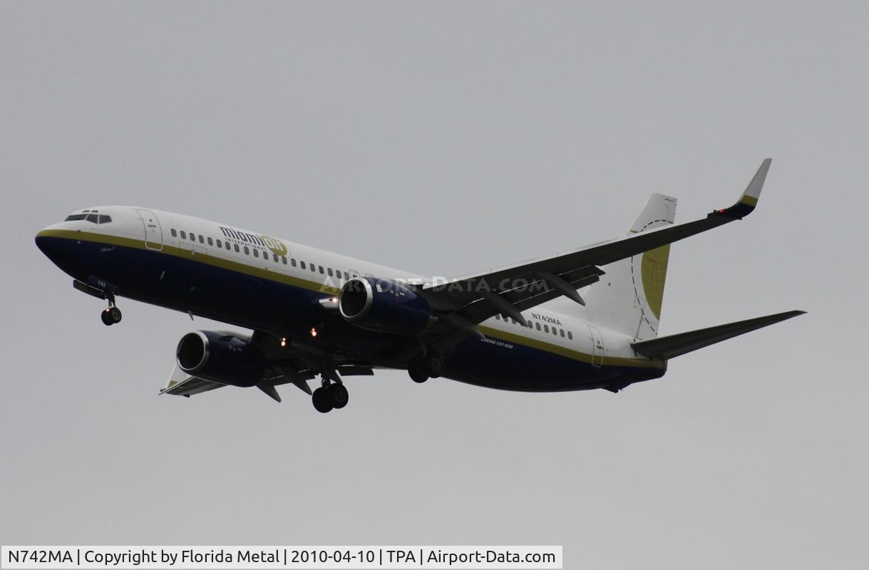 N742MA, 2001 Boeing 737-83N C/N 30675, Miami Air 737
