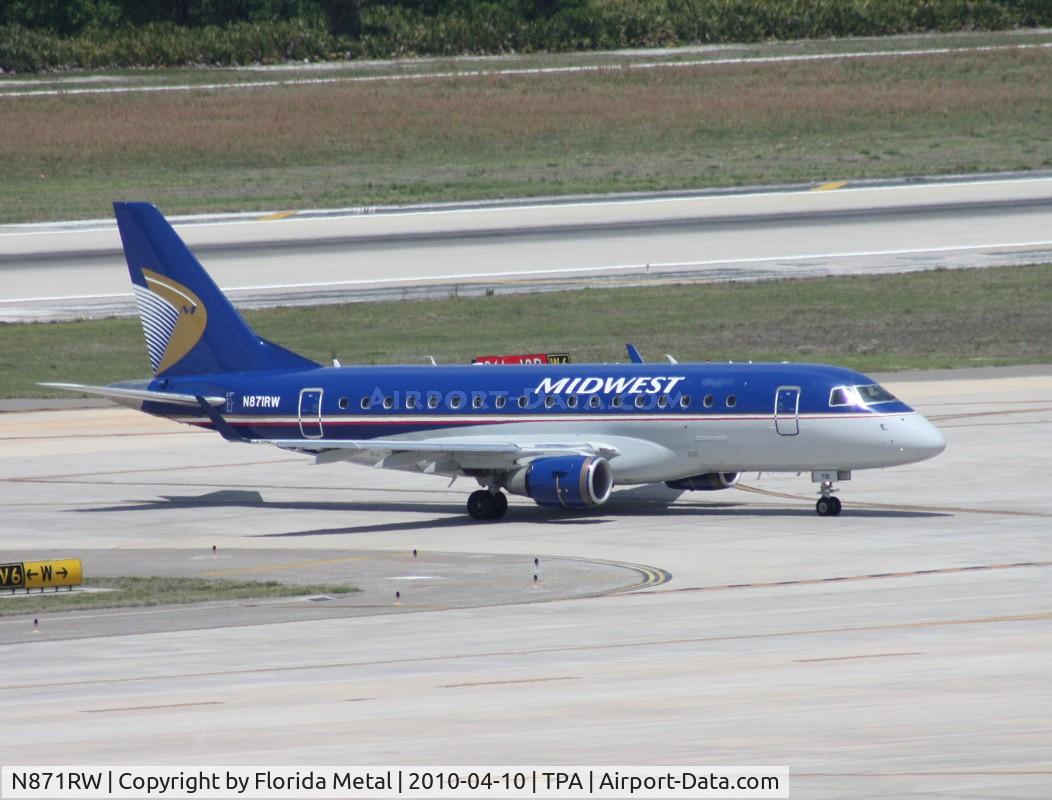 N871RW, 2006 Embraer 170SU (ERJ-170-100SU) C/N 17000140, Midwest E170