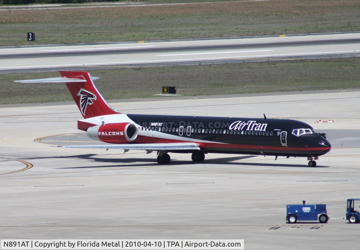 N891AT, 2004 Boeing 717-200 C/N 55043, Atlanta Falcons