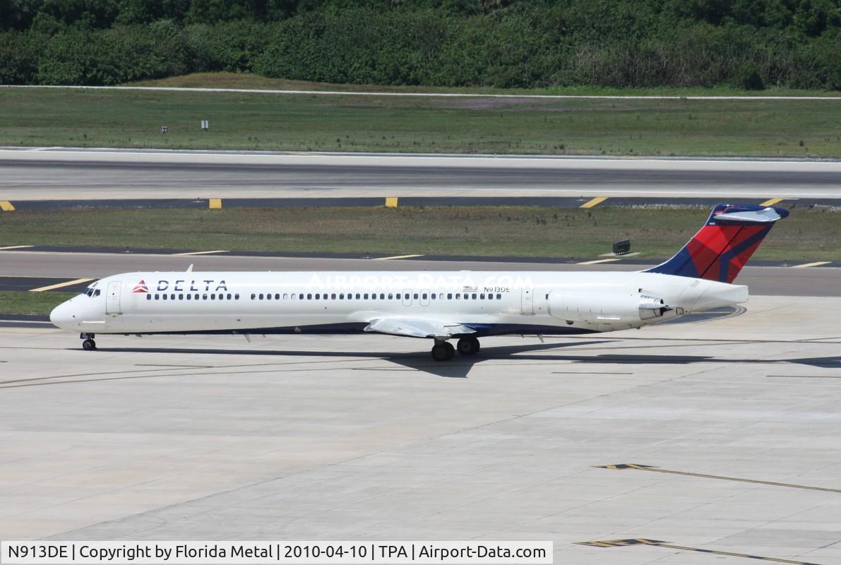 N913DE, 1993 McDonnell Douglas MD-88 C/N 49956, Delta MD-88