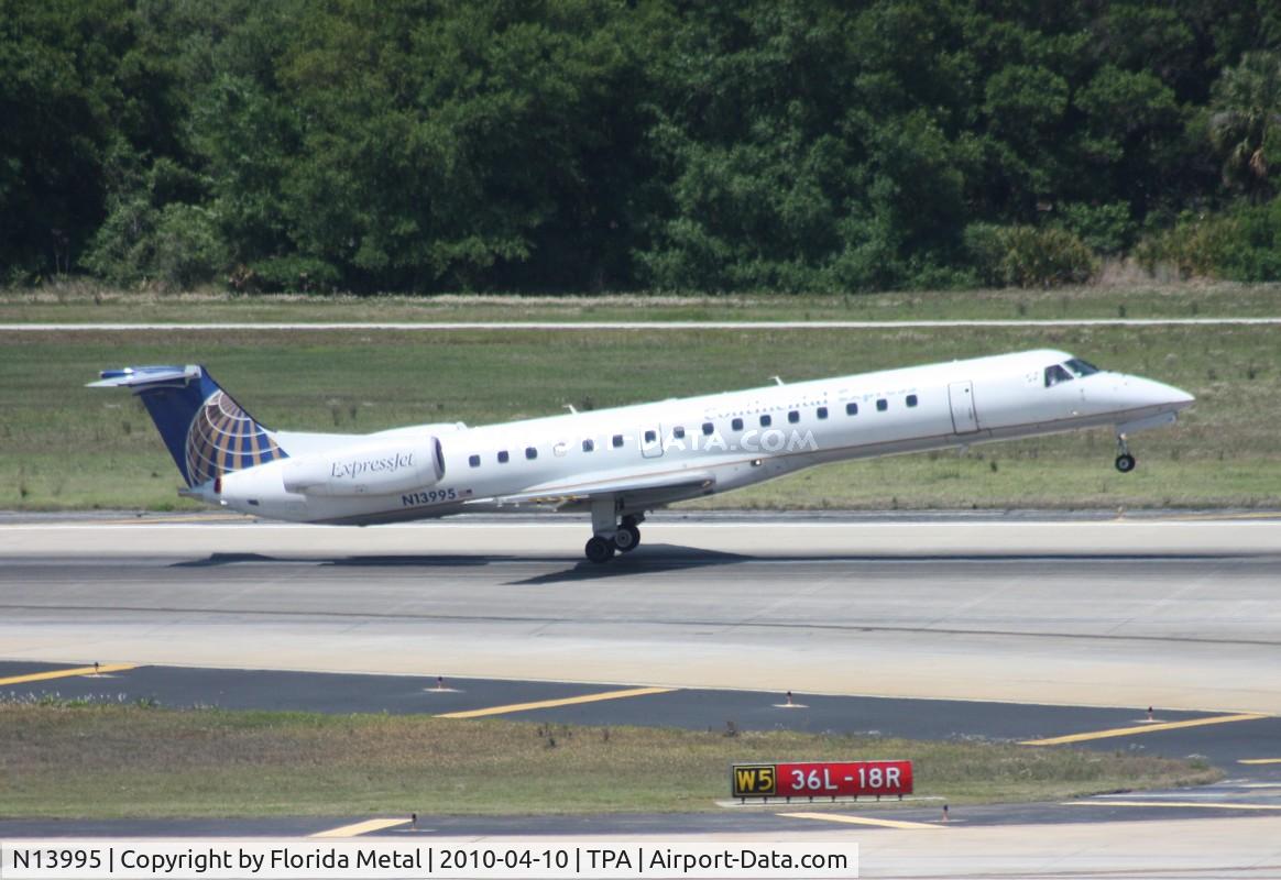 N13995, 2000 Embraer EMB-145LR C/N 145295, Continental Expressjet E145LR