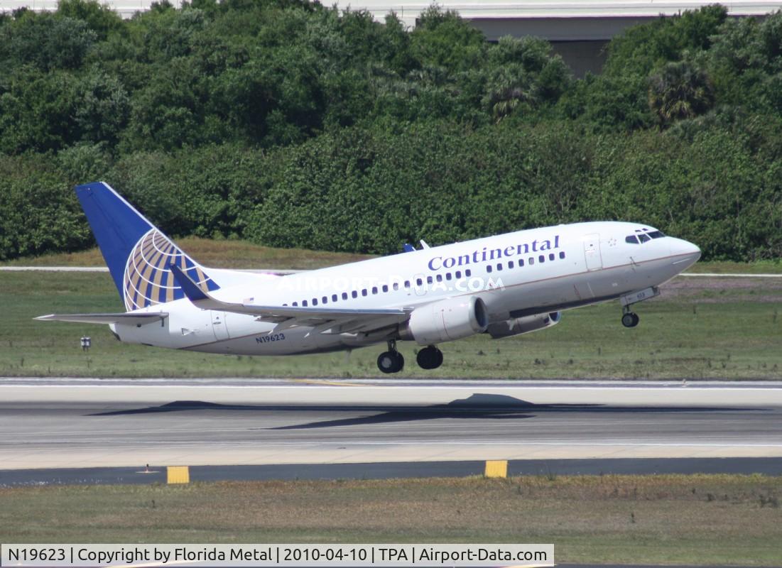 N19623, 1995 Boeing 737-524 C/N 27527, Continental 737-500