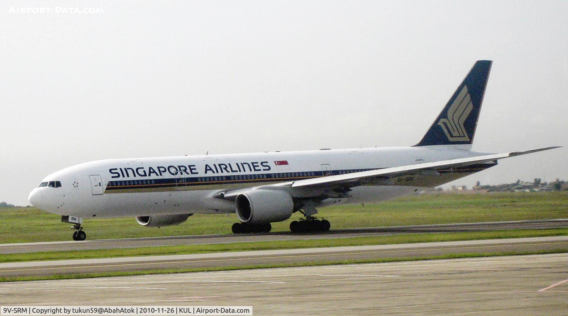 9V-SRM, 2003 Boeing 777-212/ER C/N 32320, Singapore Airlines