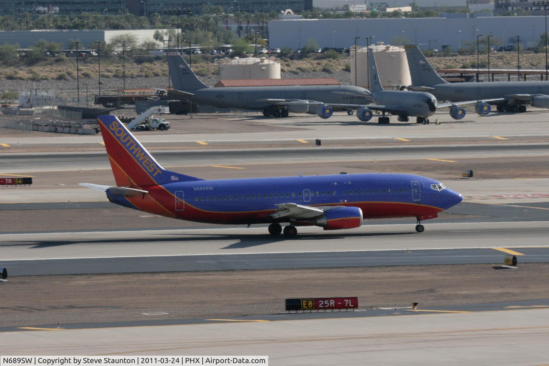 N689SW, 1985 Boeing 737-3Q8 C/N 23387, Taken at Phoenix Sky Harbor Airport, in March 2011 whilst on an Aeroprint Aviation tour